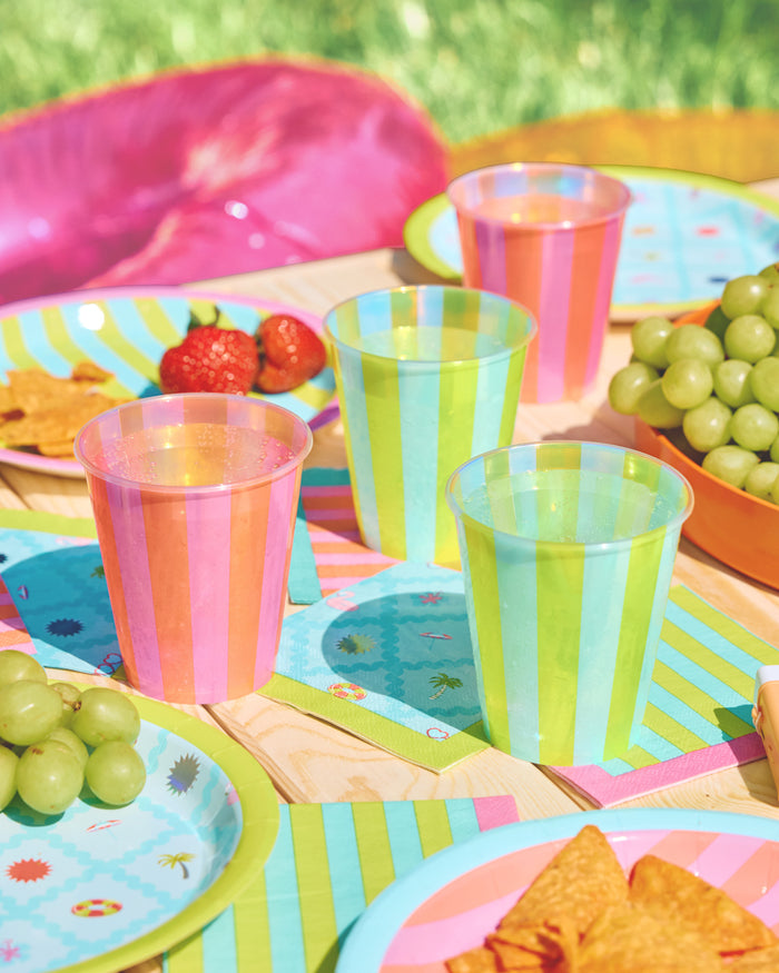 Pool Party Cups - 16 plastic cups