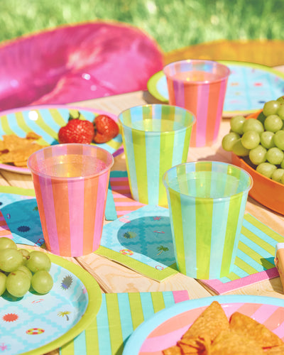 Pool Party Cups - 16 plastic cups